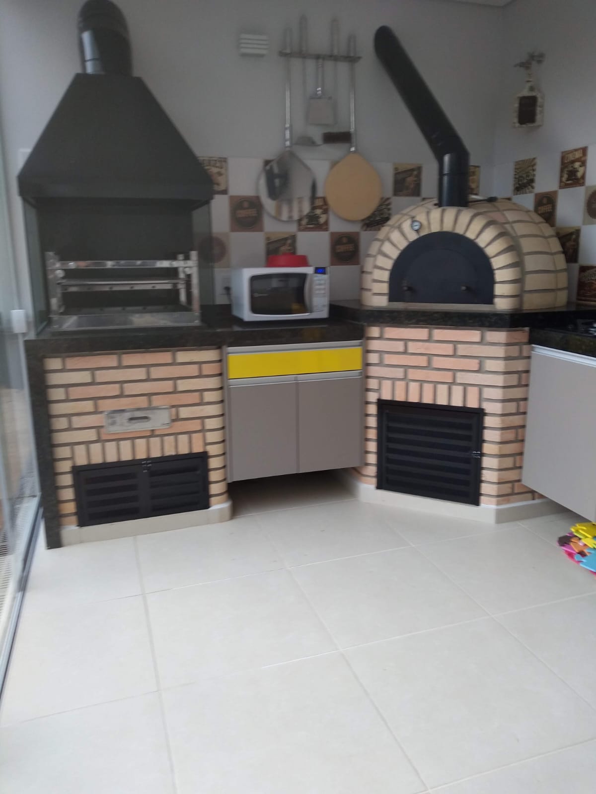 Churrasqueira de Mesa 2